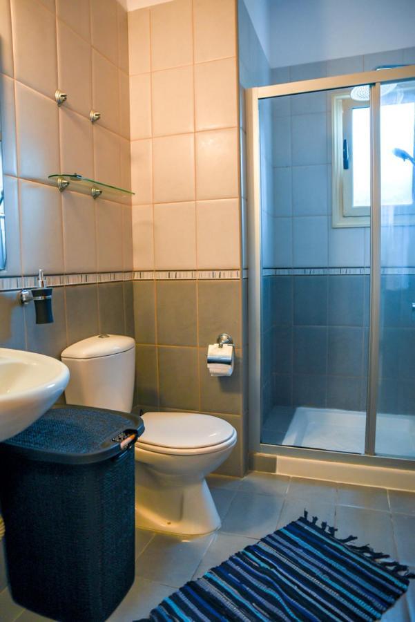 Beautiful Apartment Near The Sea And A Large Private Garden Paphos Exterior photo