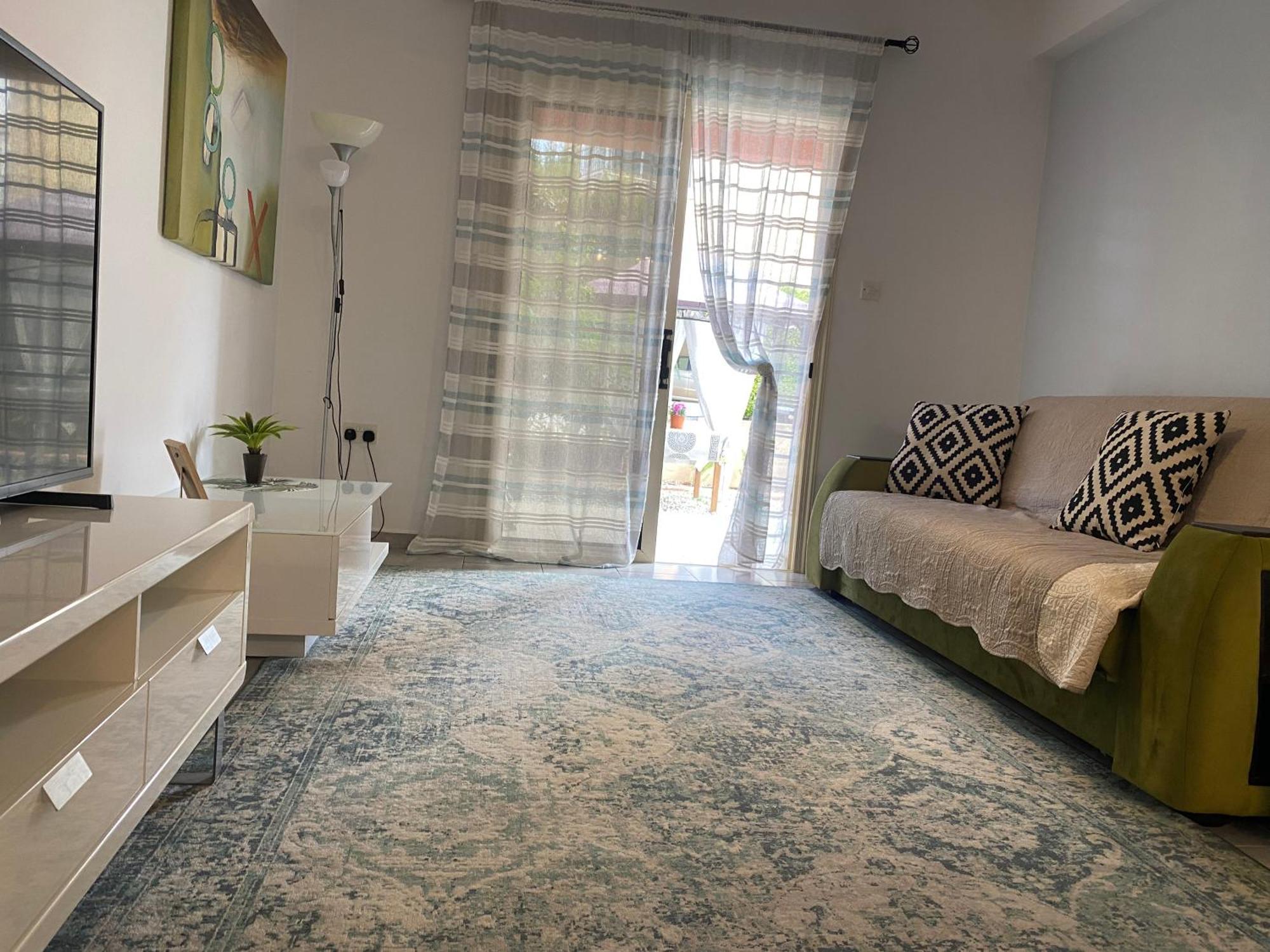 Beautiful Apartment Near The Sea And A Large Private Garden Paphos Exterior photo